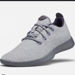 Allbirds women’s wool runners (height haze - dark grey sole)